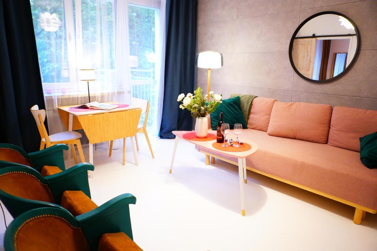 P&O Serviced Apartments Kinowa Warsawa Bagian luar foto
